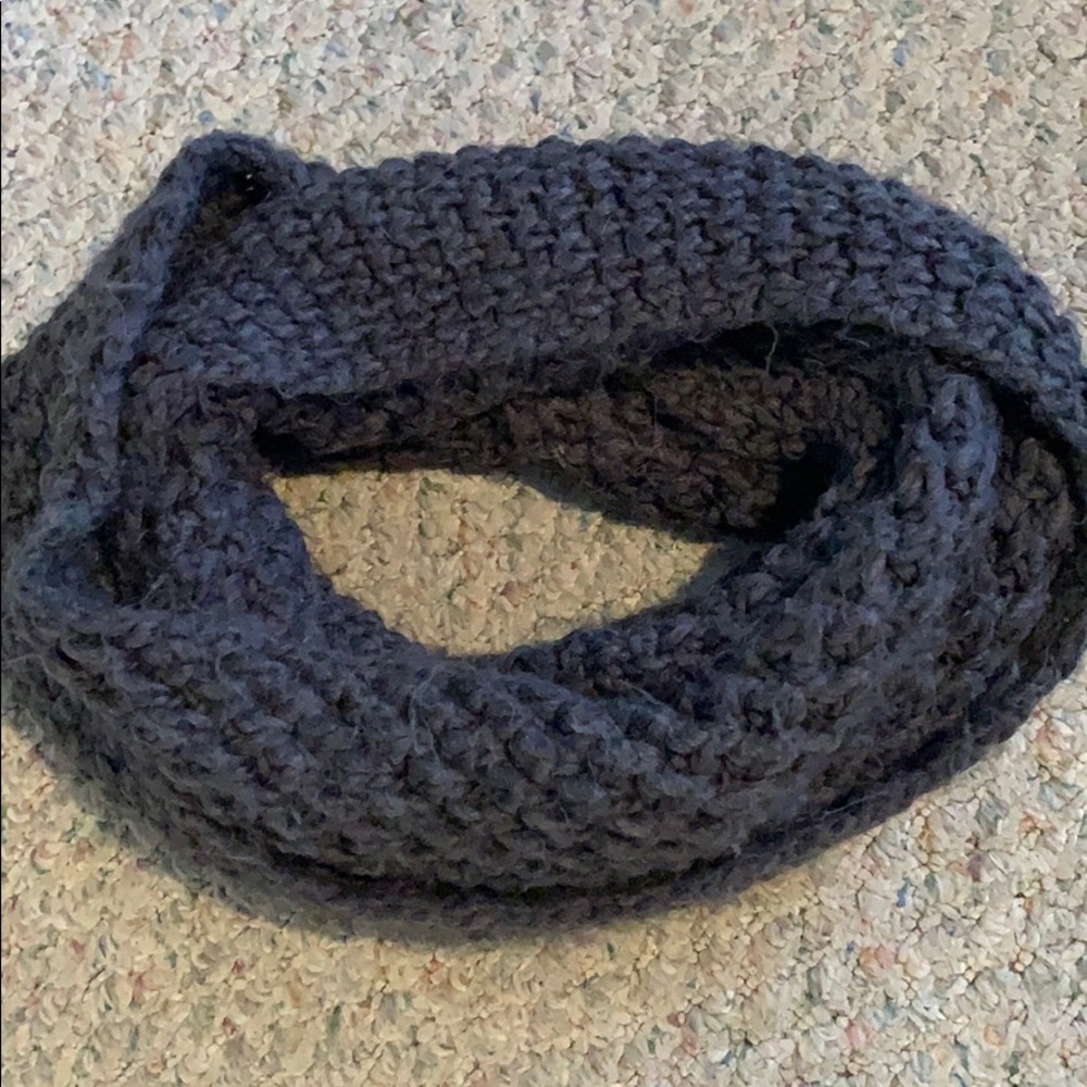 Grey infinity scarf